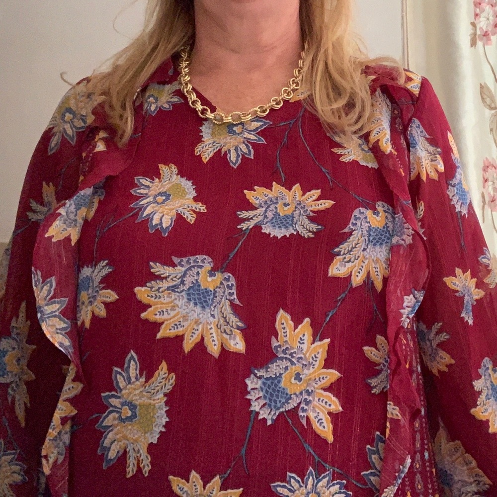 Belle Red Blouse w Flower Design